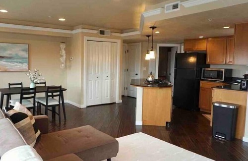Lower Avenues Apartment | Charming 1Brdm Downtown Fast-Wifi