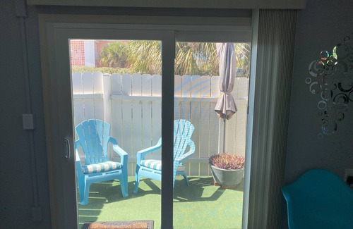Satellite Beach House | Charming 2/2/2 townhome, 5 mins walk to the beach in Satellite Beach