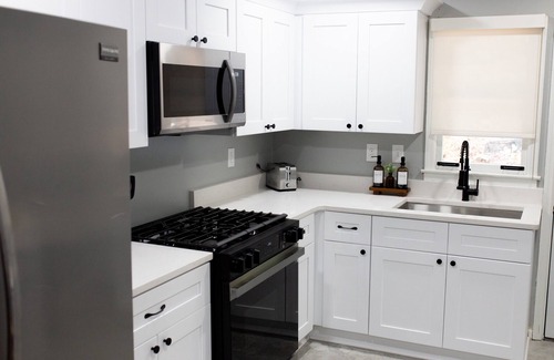 Belvedere Park House | Charming 2-bdrm duplex, 15 min from downtown Atlanta, beautifully remodeled, A