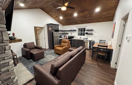 Guntersville Cabin | Charming 2-bed 2-bath cabin with views of Lake Guntersville from every room.