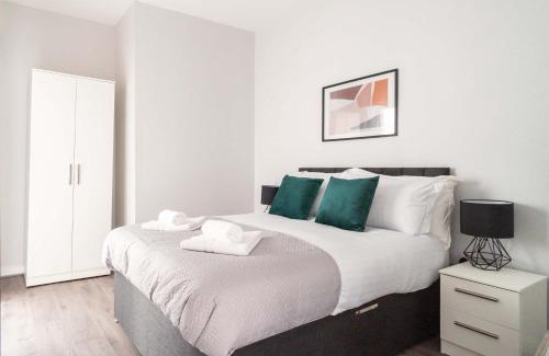 Liverpool Apartment | Charming 2 Bed Apartment in Waterloo Liverpool