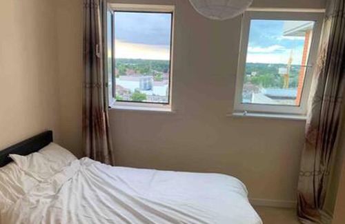 Slough Apartment | Charming 2-bed Apartment in Slough