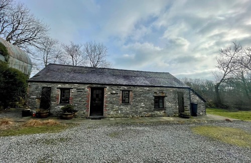 Whitland Cottage | Charming 2 bed cottage in rural Wales, perfect for all the family.