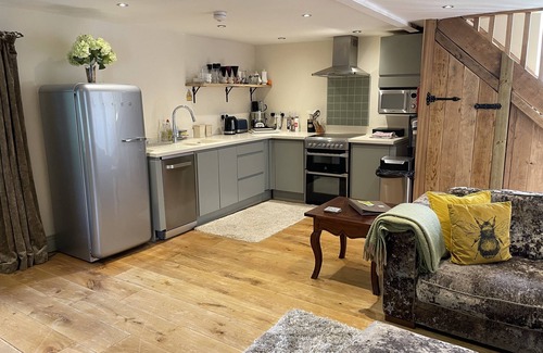 Blubberhouses House | Charming 2-bed Cottage in Otley