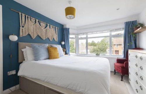 Stonehouse House | Charming 2-Bed Home in Stonehouse