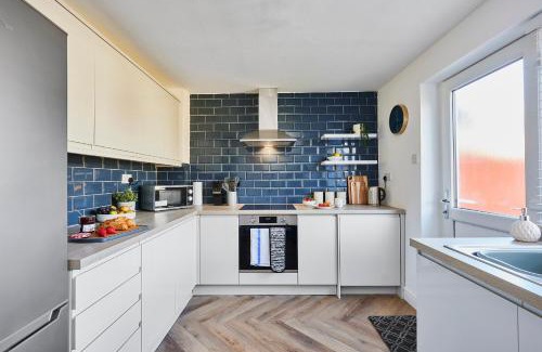 Hipperholme House | Charming 2 bed home, quiet village + free parking