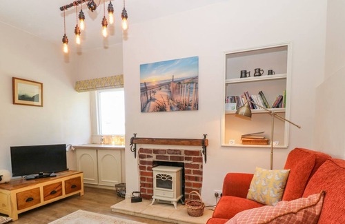 Rhoscolyn House | Charming 2 Bed House near Rhoscolyn,DISCOUNTS FOR
