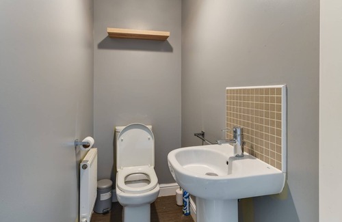 Manchester House | Charming 2-bed House in Middleton Manchester