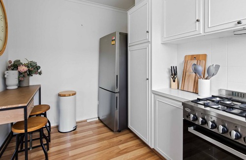 Camberwell North Apartment | Charming 2-Bed In the Heart of Camberwell