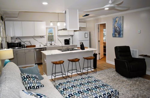 Ocean Isle Beach Cottage | Charming 2-bedroom cottage in tranquil Ocean Isle Beach 5 min drive to the beach