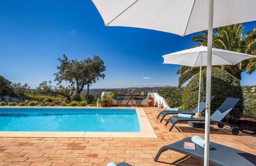 Gorjoes Villa | Charming 2 bed villa, short drive from Sao Bras