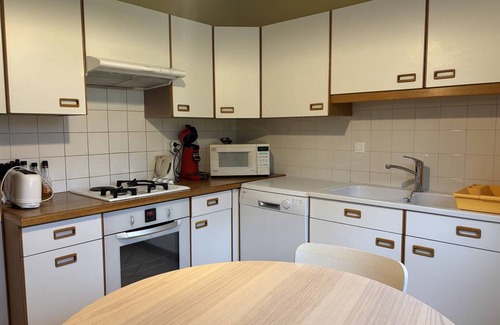 Villard-de-Lans Apartment | Charming 2-Bedroom Apartment with Balcony, Parking & Ski Storage in Villard-de-Lans