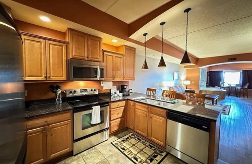 Wisconsin Dells Condo | Charming 2-Bedroom, 2-Bathroom in Chula Vista