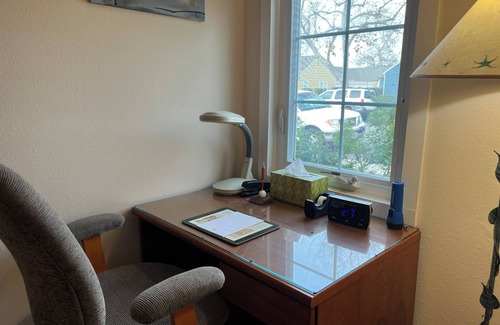 Port Hueneme Cottage | Charming 2-bedrm. cottage 5 min from the beach!n Mid-term Rental-30 day min.