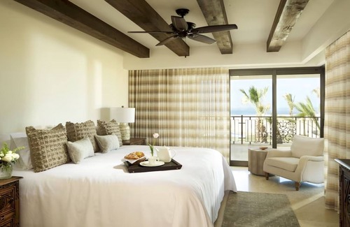 Los Cangrejos II y III Resort | Charming 2-bedroom resort with AC, fitness room in lovely Cabo San Lucas