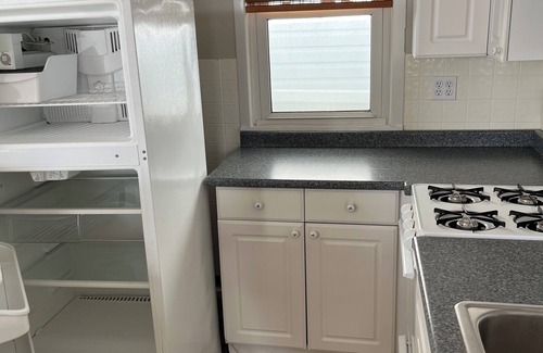 Green Creek Cottage | Charming 2-bedroom Bayside cottage in lovely North Wildwood near The Surfing Pig