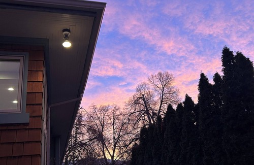 East Central House | Charming 2-bedroom ski house in quaint neighborhood in Salt Lake City