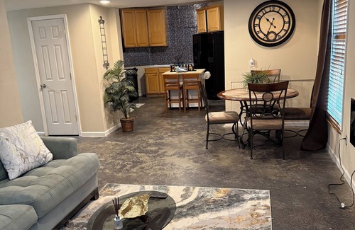 Lawrenceville Apartment | Charming 2-bedroom apartment with AC, WiFi in peaceful Lawrenceville
