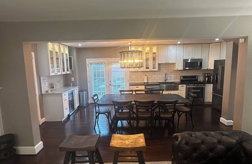 Mount Rainier House | Charming 2-bedroom, 2-bathroom house in peaceful Mount Rainier.