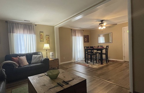 Mentor House | Charming 2 Bedroom 1 Bath First Floor Ranch Condo