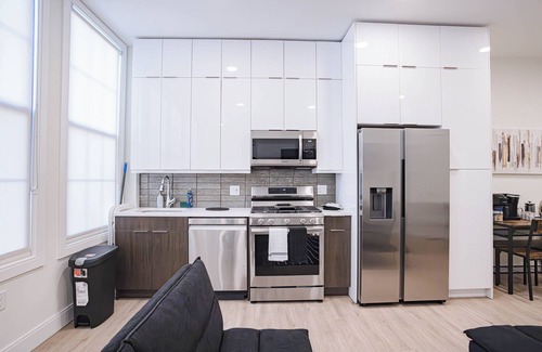Union City Apartment | Charming 2-bedroom apartment min to New York City