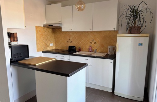 Carnoules Apartment | Charming 2-bedroom apartment between provence verte and the var beaches