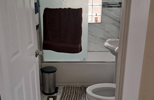 North Park Apartment | Charming 2-bedroom apartment in wonderful Chicago with WiFi, AC
