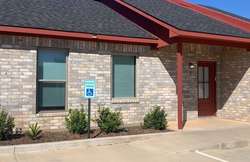 Lindale Apartment | Charming 2-bedroom apartment in Lindale