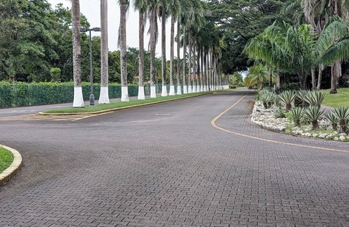 Tambor Apartment | Charming 2-bedroom apartment with WiFi and AC in wonderful Tambor
