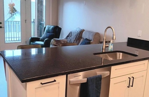 London Apartment | Charming 2 bedroom apartment with WiFi, fitness room in fabulous London