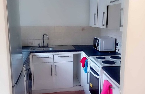 Erith Apartment | Charming 2-bedroom apartment in Erith with WiFi access