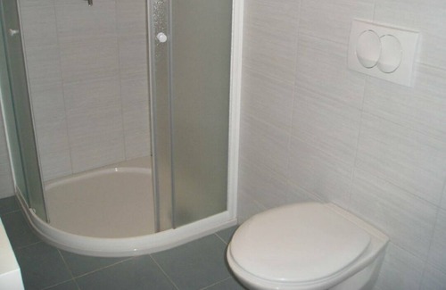 Brsec Apartment | Charming 2 bedroom apartment in picturesque Brsec with WiFi AC & free parking