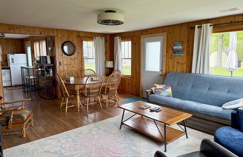 Shawano Cabin | Charming 2-bedroom cabin on Shawano Lake, 30 minutes from Lambeau Field