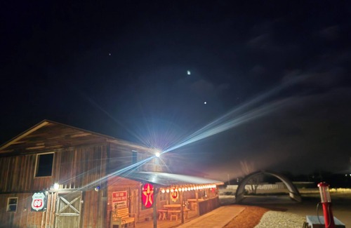 Turner County Cabin | Charming 2-bedroom cabin with AC and WiFi in marvelous Parker