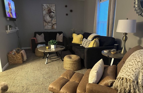 Hermitage Condo | Charming 2-bedroom condo in lovely Nashville with WiFi, AC