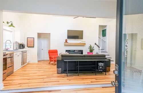 Pine Lake Cottage | Charming 2-bedroom cottage in Pine Lake with AC, WiFi, Fire Pit, and large deck