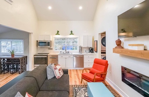 Pine Lake Cottage | Charming 2-bedroom cottage in Pine Lake with AC, WiFi, Fire Pit, and large deck