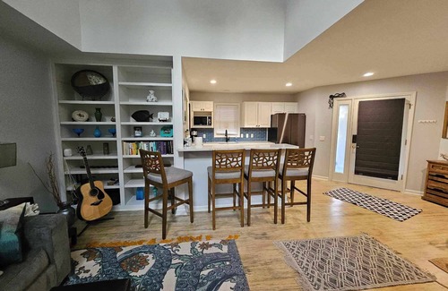 Knowles Island Plantation House | Charming 2-bedroom Cottage in peaceful Palm Key!