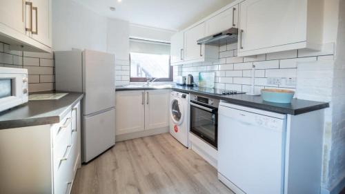 Widemouth Bay House | Charming 2 Bedroom Coastal Cottage nr Bude