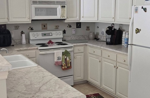 Archdale Condo | Charming 2-bedroom condo in lovely Archdale/High Point, Close to HPU and I-85