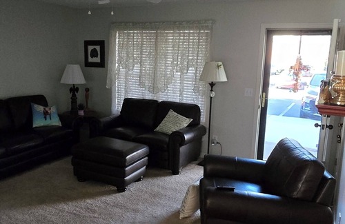 Archdale Condo | Charming 2-bedroom condo in lovely Archdale/High Point, Close to HPU and I-85