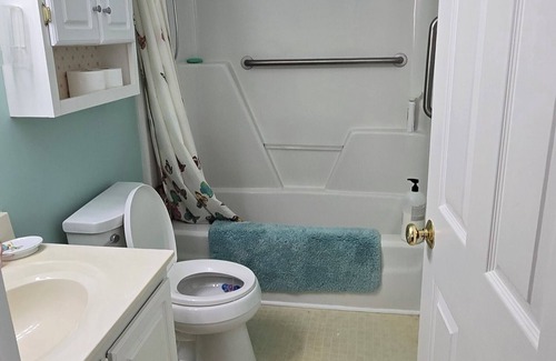 Archdale Condo | Charming 2-bedroom condo in lovely Archdale/High Point, Close to HPU and I-85