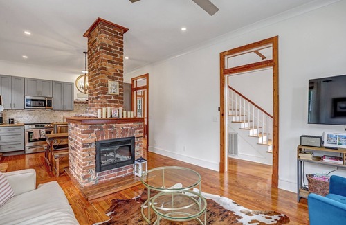 Historic District Cottage | Charming 2-bedroom cottage in Historic Beaufort. Walk to restaurants and shops