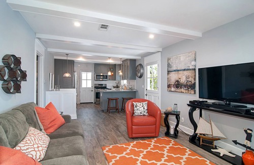 Coronado Cottage | Charming 2 Bedroom Cottage In Coronado!