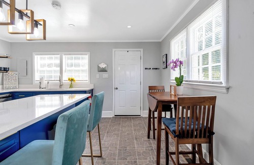 Church Street Cottage | Charming 2-bedroom cottage with WiFi, AC in enjoyable Atlanta