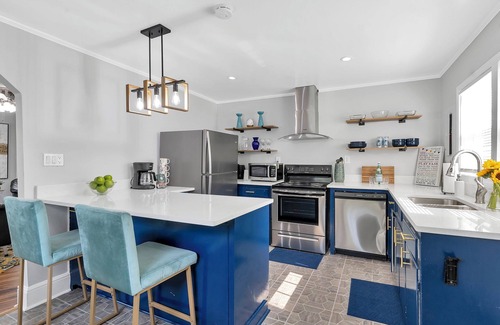 Church Street Cottage | Charming 2-bedroom cottage with WiFi, AC in enjoyable Atlanta