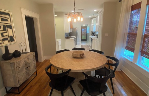 Tupelo Cottage | Charming 2-bedroom cottage in Tupelo with WiFi and AC