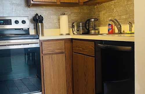 Primos Secane Apartment | Charming 2-bedroom first floor apartment with WiFi, AC in lovely Primos