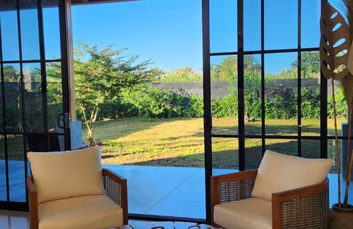 Paraiso House | Charming 2-bedroom house with WiFi, AC in serene Guanacaste Playa Negra, surf.