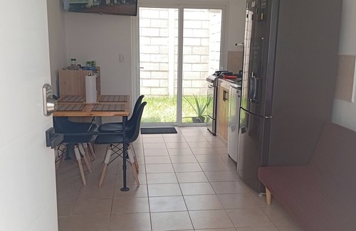 Coatepeque House | Charming 2-bedroom house with WiFi and AC in Ahuachapán